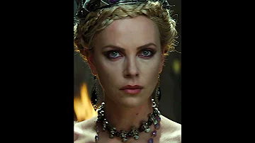 charlize theron as evil queen ravena in the movie snow white and the hunstman
