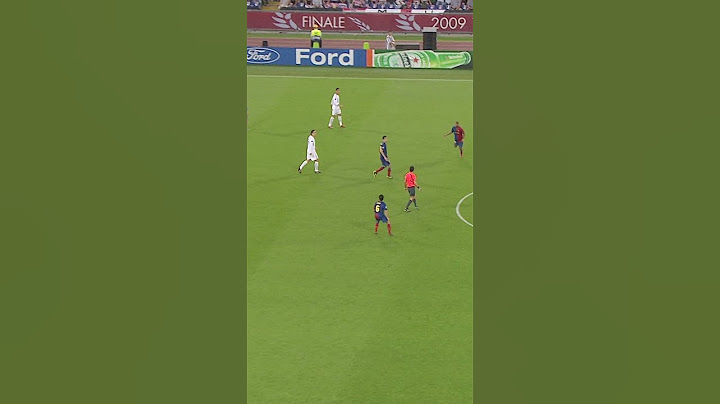 Just Xavi mastering the art of football  🥰🎮