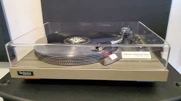 Technics SL-23 Turntable Demo