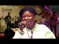 Tekibangawo ronald alimpa akyankalanyizza jam session ku federation  ayimbye abantu nebetala