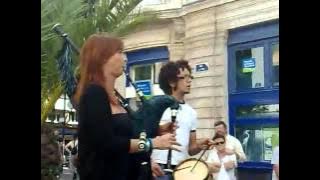 Susana Seivane Lorient 2009 playing in the street