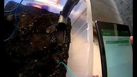 Sistem Alat Penyiram Otomatis Berbasis web dan android Menggunakan Raspberry Pi