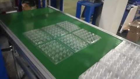 full automatic machine with forming,cutting,punching and stacking