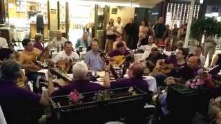 Video thumbnail of "Cuarentuna Malacitana, in cafe central, malaga"