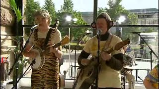 Trazan & Banarne - Trazans Fötter (Live Nyhetsmorgon 2008)
