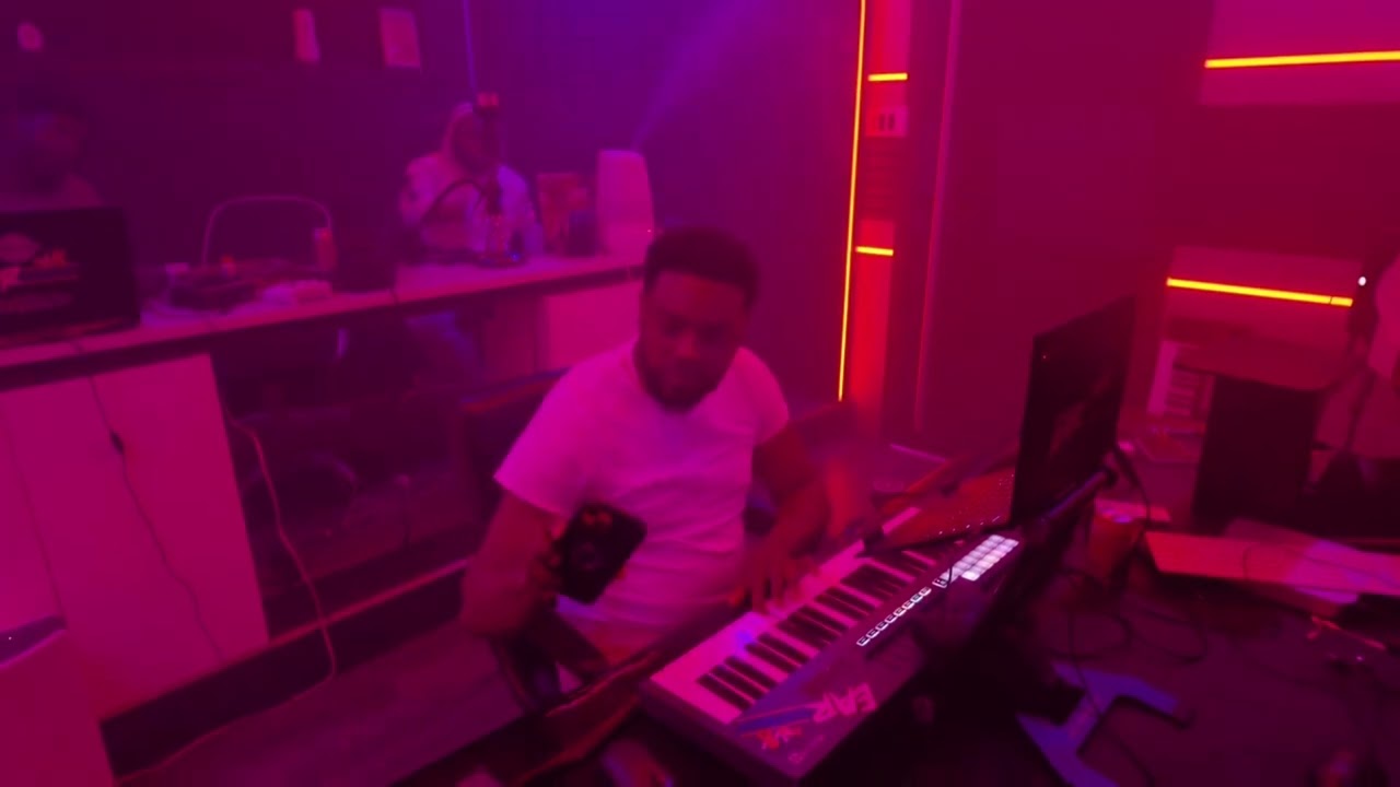 Inside a Super Producer Cook Up With Twysted Genius (Part 1) 🎹