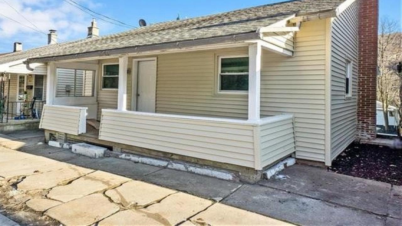 836 Mauch Chunk Road, Palmerton, PA Presented by The Jim Christman Team