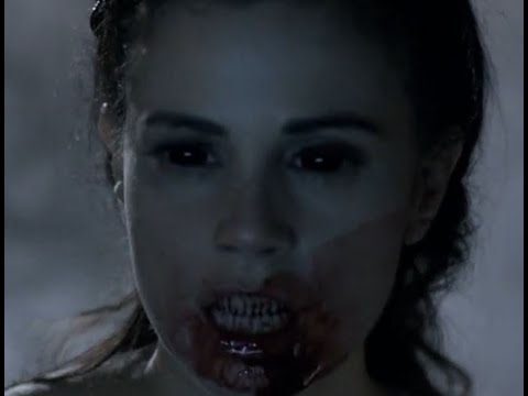 Female Vampire feeding (2)