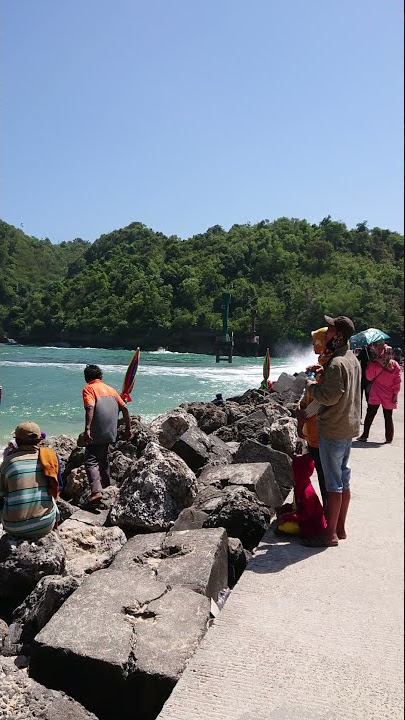 PELABUHAN PANTAI SADENG GUNUNGKIDUL