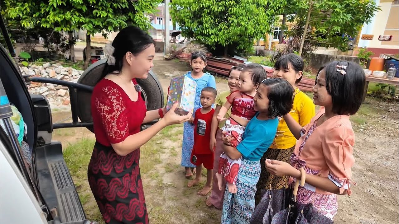 ရေး...Surprise Box တွေ ဝေမယ်🎁