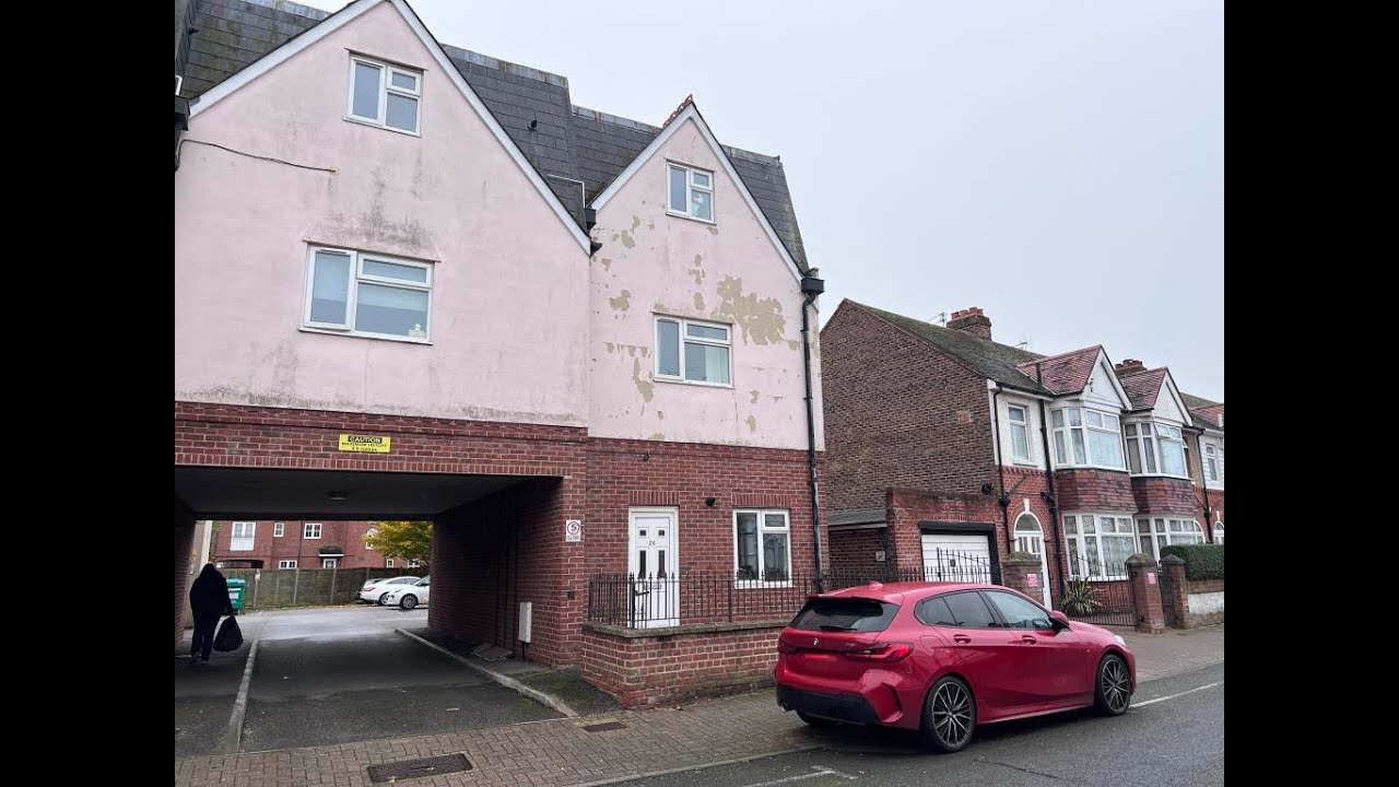 Flat 24 Forbes Court 373 London Road Portsmouth PO2 9HJ December Flat 24 Forbes Court 373 London Road Portsmouth PO2 9HJ December