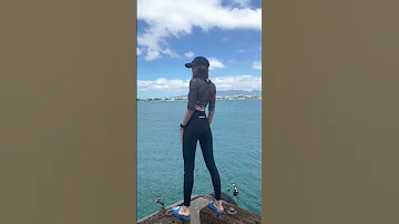4 Poses Inspired By Lisa Blackpink Pose Poseideas Lisablackpink Lisamanoban Blackpink 