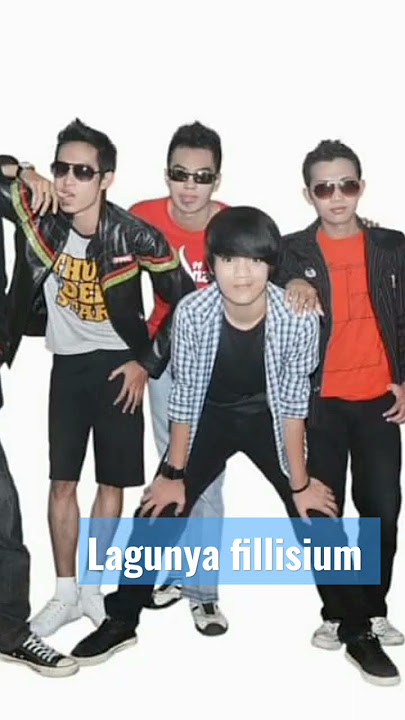iseng edit foto video lama ..hehe musik by fillisium