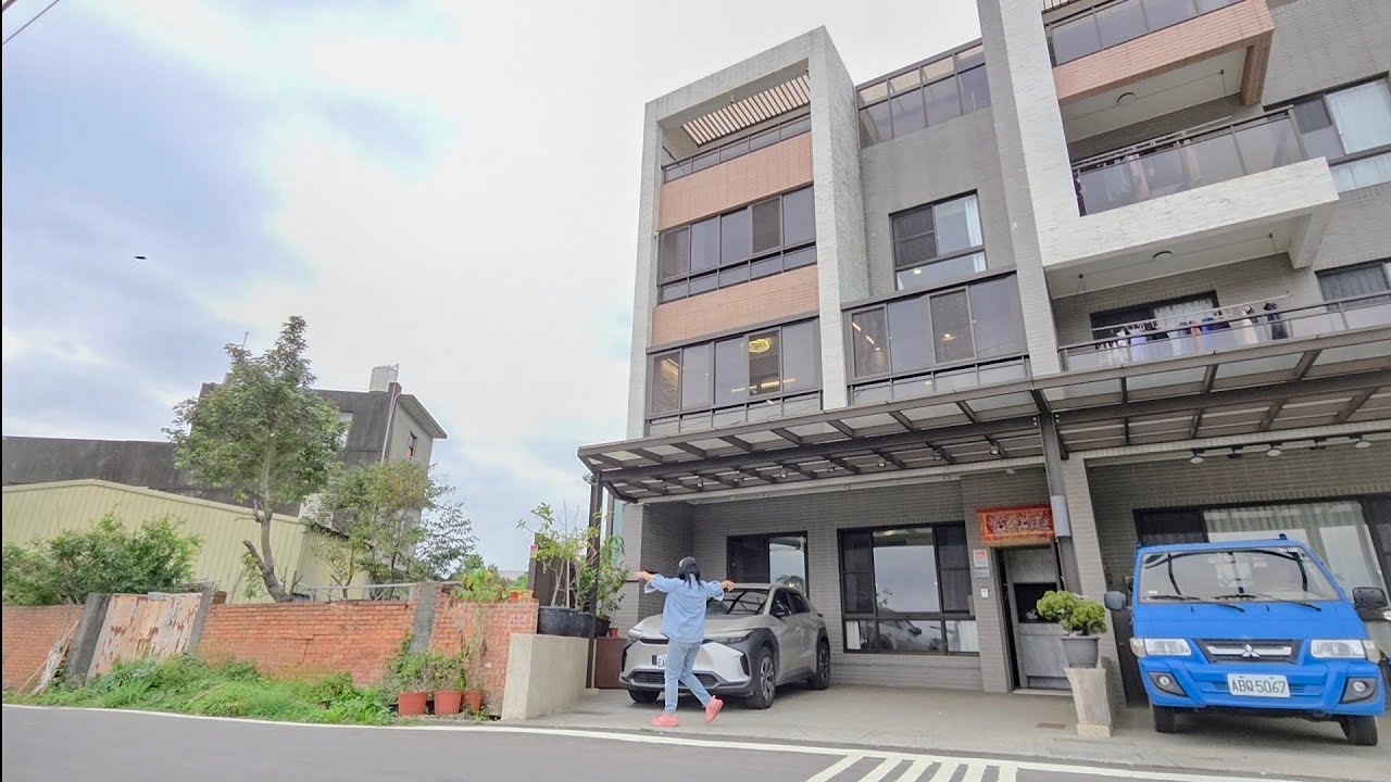 超採光邊間（類獨棟）朝南朝東南別墅透天在桃園輕屋齡知名50甲建設公司專工🏡打造莊園+愛家屋主🍀赤資幾百萬室內設計打造三代親子同堂友好環境✨詳情內容請看影片0977188512傅晏棠房地產（歡迎配件！）