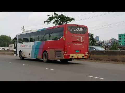 hyundai-buses-of-bangladesh-running-through-the-dhaka-chittagong-highway.-hyundai-universe-noble.