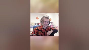 xQc REACTS TO CALL OF DUTY MW2 MONTAGE