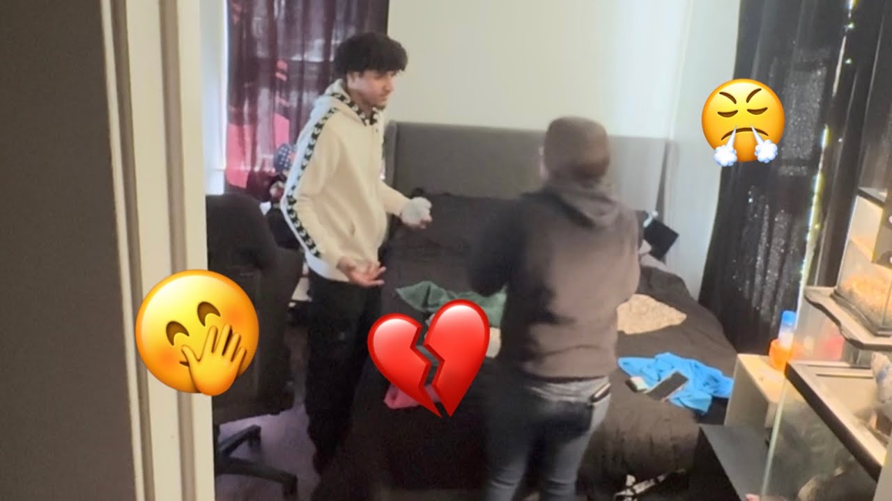 Texting Prank On Girlfriend!! (Gone Wrong)