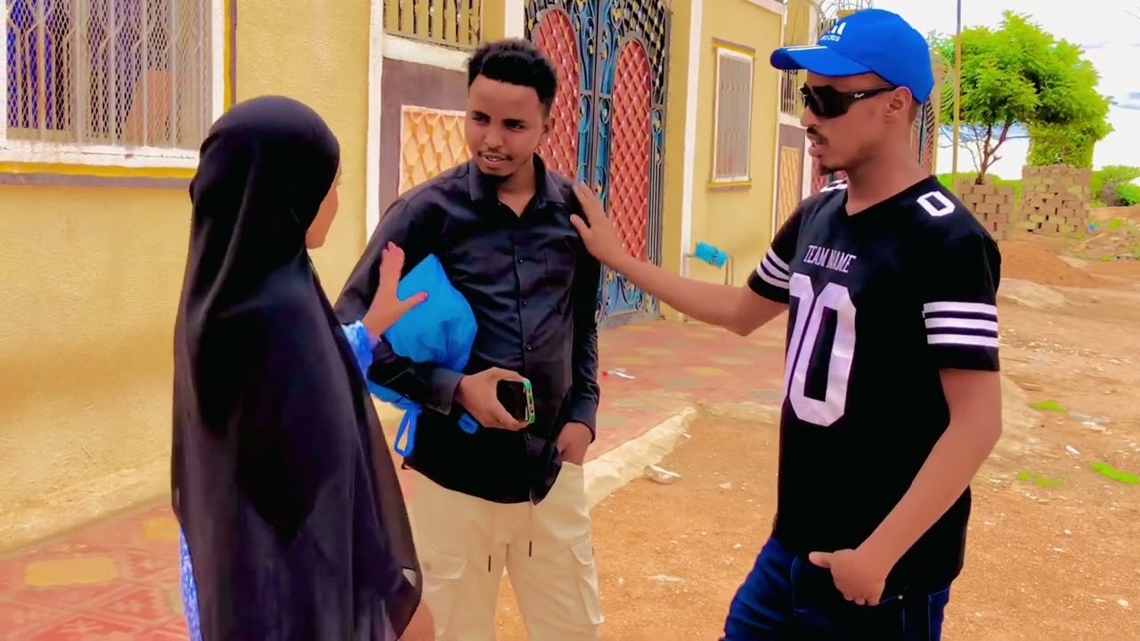 Prank naxditiisa wata hablihii reer burco oo wiil yar loo qabsaday 😂muuqaalka fogeeya