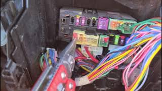 2012 Nissan Versa Cooling Fan Fuses & Troubleshooting