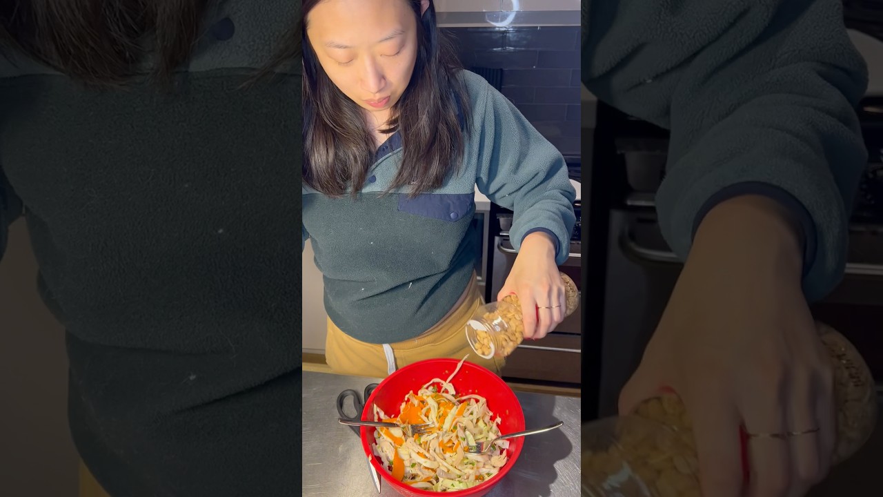 Let’s Cook: Gỏi Gá (Crunchy Vietnamese Chicken Salad) 🥗 