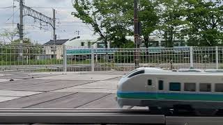 E653系上沼垂色プラレール並走