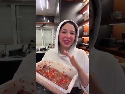 جوع آخر الليل النهاردة مبيهزررررررش شوية سندوتشات كبدة بالردة مع الدقة و طحينة بدقة ميوي