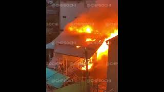 В Сочи сгорел частный дом
