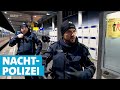 Nachtschicht der Polizei am Freiburger Bahnhof