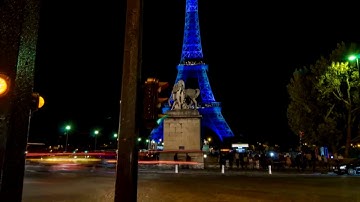Timelapse Eiffel Tower in Japanese lights