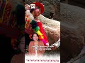 Anti Takiq P'unchaynin: quri takikuna Perú suyuq sunqunta kuyurichin.