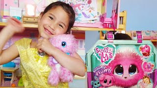 Unboxing Scruff A Luvs Pet Mystery Soft Toy Review screenshot 4