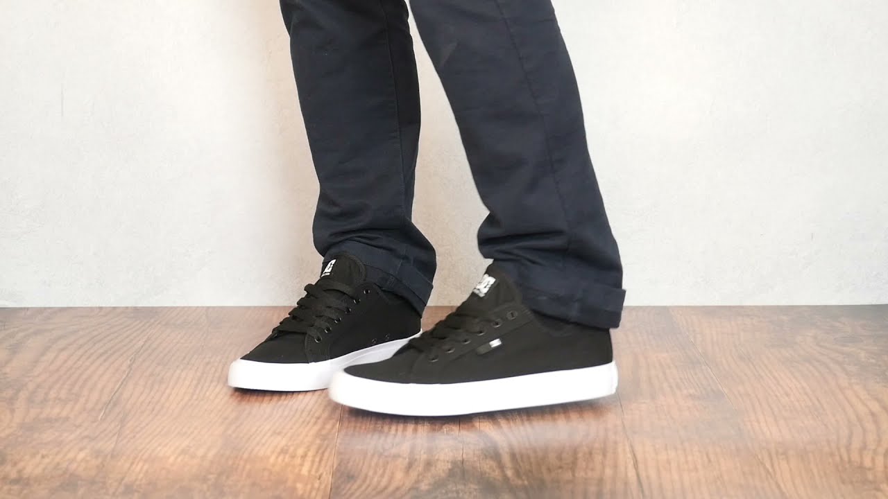 DC Mens Manual Slip-on Skate Shoe