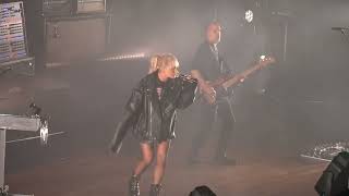 2026 08 04 Metric - Victim Of Luck