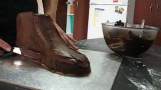 How To Carve And Ganache A Sports Shoe Out Of Cake .How2Cakes