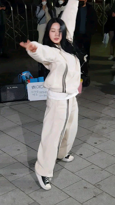 231205 hongdae busking 홍대 미녀댄스팀 레이디비(Lady B) - aespa 에스파 'Drama' 02