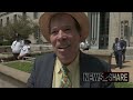 Randy Credico leads blockade of DOJ entrance for Julian Assange