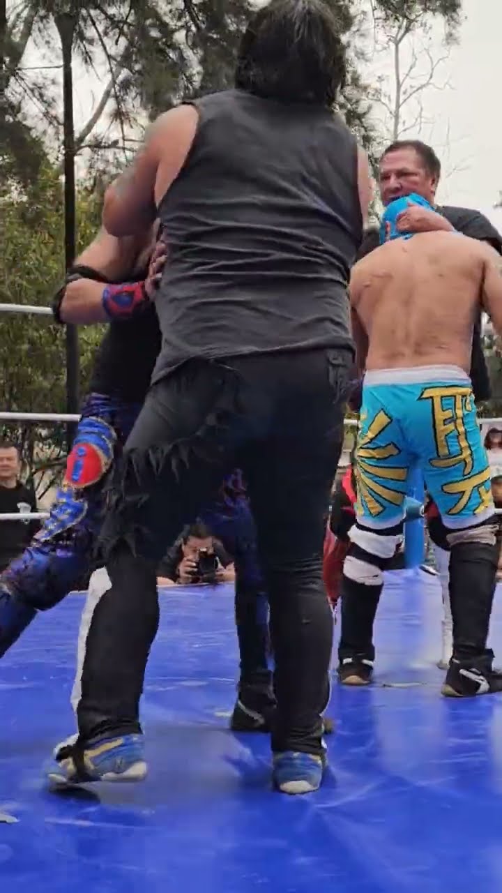 Triunfo de Super Crazy, Ricky Marvin y Especial Maligna con Wolf King
