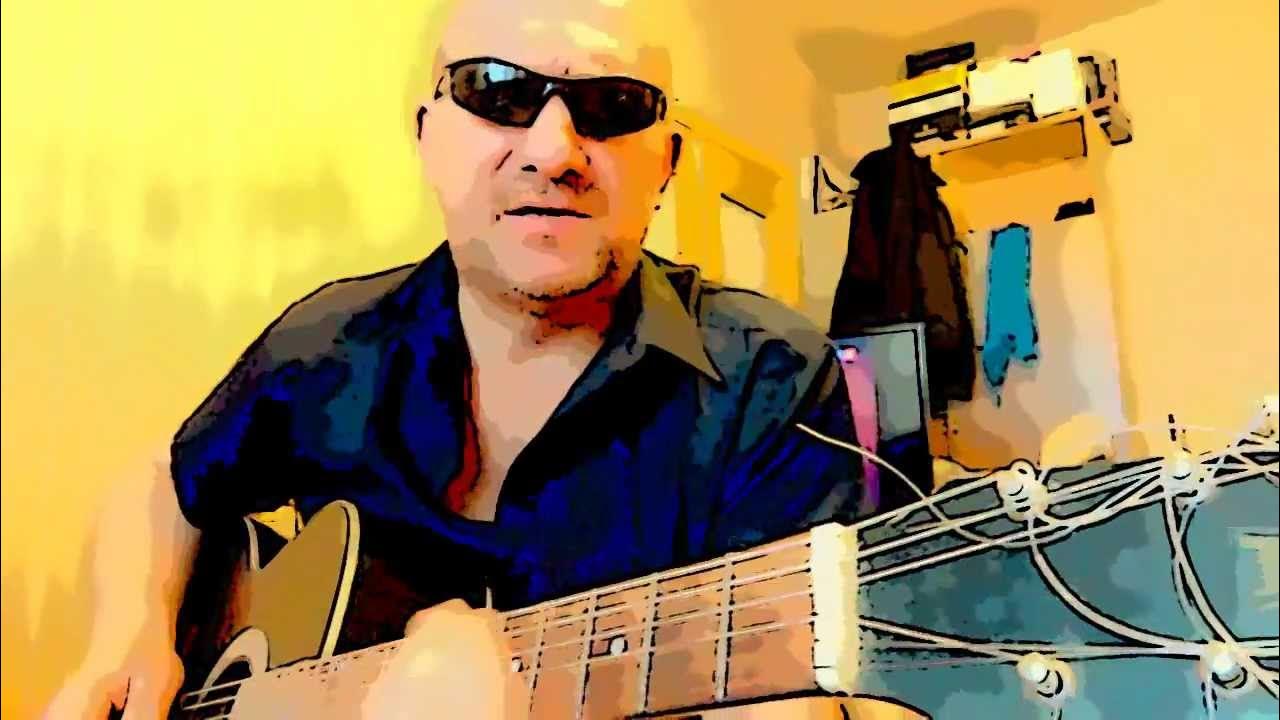 Равшан желтые тюльпаны. Клип с гастарбайтерами в школе. Джамшут в костюме. Джамшутки шлепки. Гастарбайтер в робе поет народные песни-90-х.