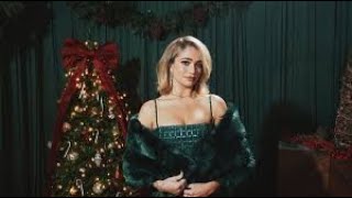 Christina Aguilera Brings Holiday Magic To Paris In New Christmas Special