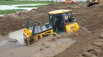 Skills for Psychological Recovery Bulldozer SHANTUI DH17 Stuck In Deep Sand Safety Work