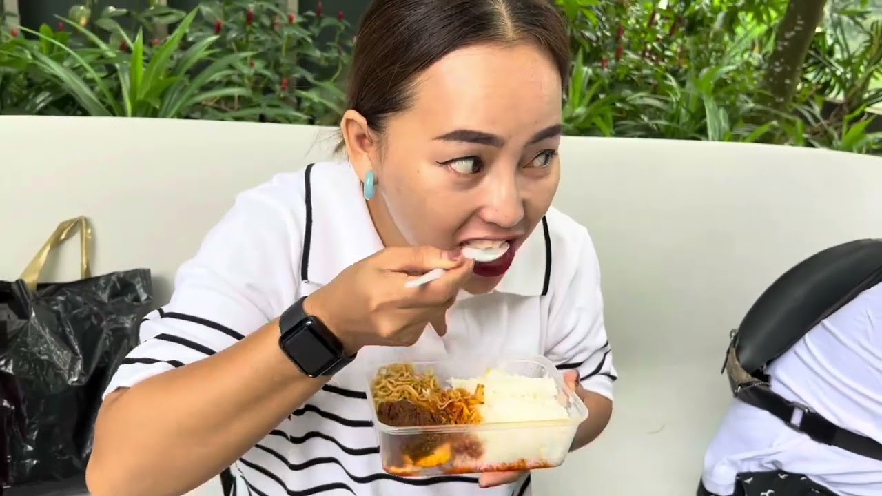 NGINEP DI HOTEL NGABISIN 100 jUTA