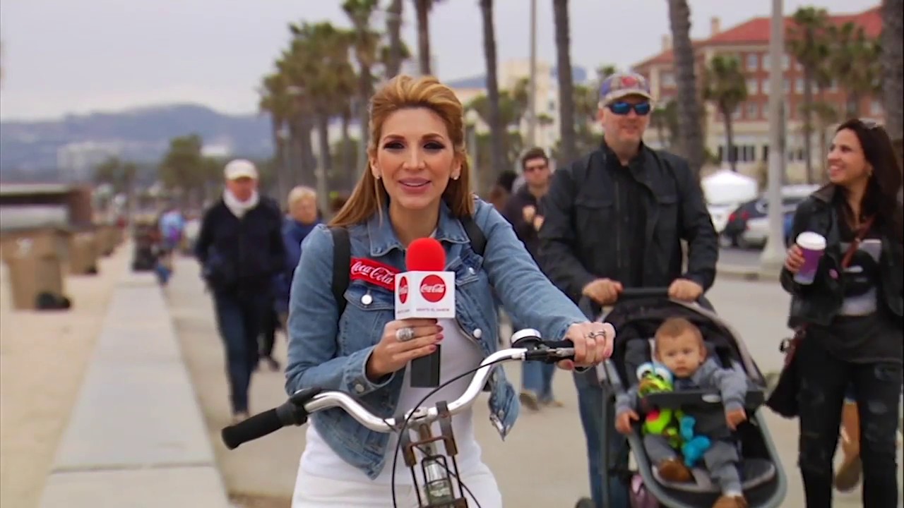 Un paseo en Venice Beach tulsi gabbard