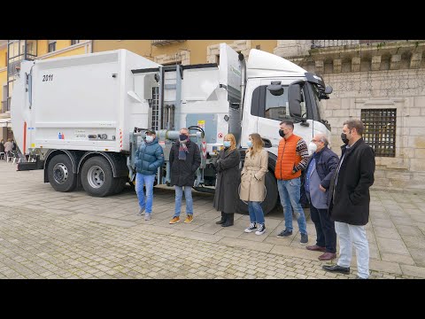 Ponferrada estrena camión de recogida de basura con recolector lateral