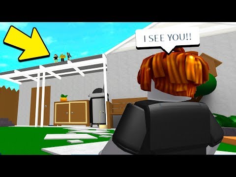 YOUTUBERS VS NOOBS IN HIDE AND SEEK! (Roblox)