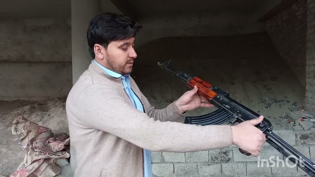 Ak 47 Russian 75 modal Pakistani made and ak 47 Pakistani made bolit twisting fir by kpk campny