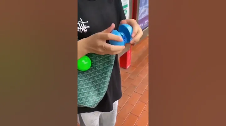 Portable Raincoat 😱 Cool Gadget