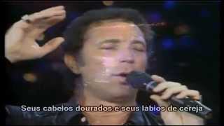 Video thumbnail of "TOM JONES - GREEN GREEN GRASS OF HOME - TRADUZIDO"