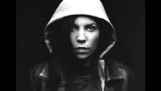 Skylar Grey - Winter In Me chords