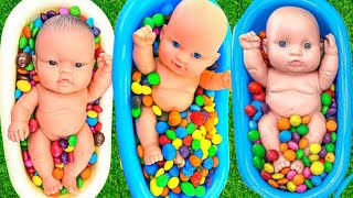 Rainbow Satisfying Video l Mixing Candy & Kinder Joy in 1 BathTubs with Magic Grid Balls ASMR