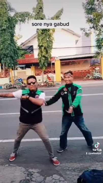 Story Wa Ojol Lucu Joget Pinggir Jalan